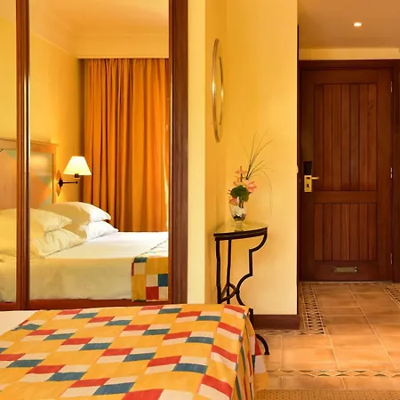 Pestana Miramar Garden & Ocean 4* Φουνκάλ